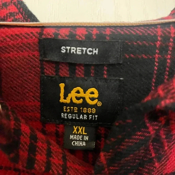 Flannel Long Sleeve Lee Button down - Picture 7 of 8